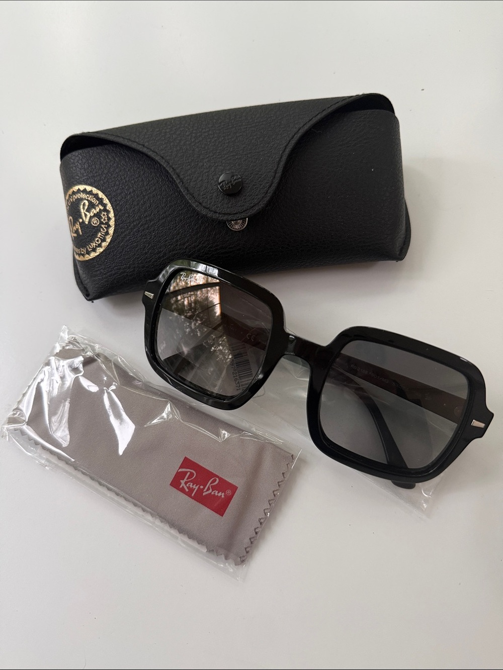 Ray-Ban Polarized Square Black Sun Glasses New In Box New